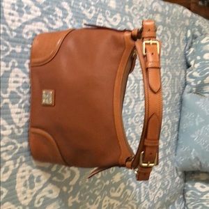 Dooney & Bourke shoulder bag camel color
